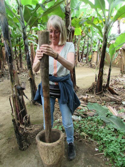 Beim Reinigen der Kaffee Bohnen helfen wir natürlich mit 