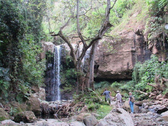 Der Wasserfall ist ein romantischer Ort