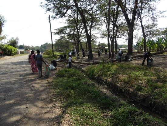 Es ist unglaublich wieviel Plastik hier überall herumliegt.