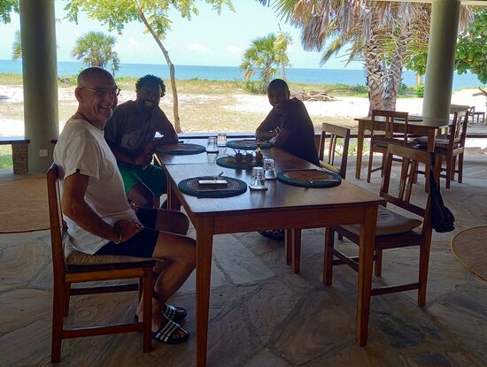 Zeit für das Mittagessen  - danach heißt es Abschied nehmen von diesem wunderschönen Ort und einem Service der sehr zuvorkommend ist.