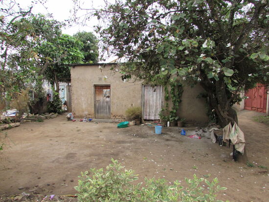 Blick auf den Hof eines Wohnhauses