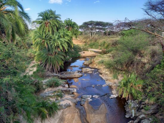 Wir queren einen Fluss.