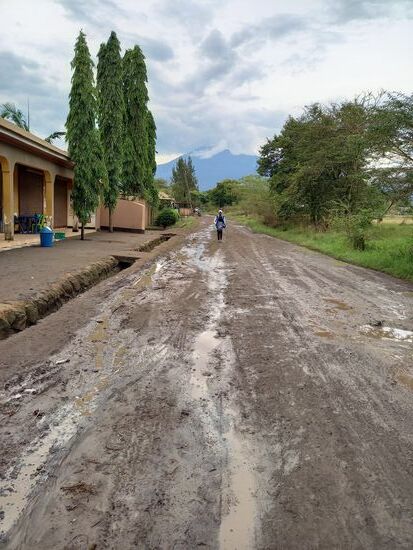 Der Weg ist total rutschig, die reinste Schlammpiste.