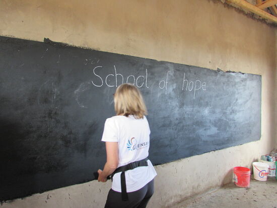 Dann habe ich die ersten Worte auf die Tafel geschrieben.