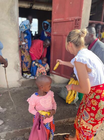 Doch schließlich ist genug geredet und die Tür öffnet sich.