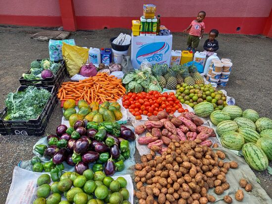 Wieder zurück im Cradle, wird alles ausgeladen und für das Dankeschön Foto aufgebaut.