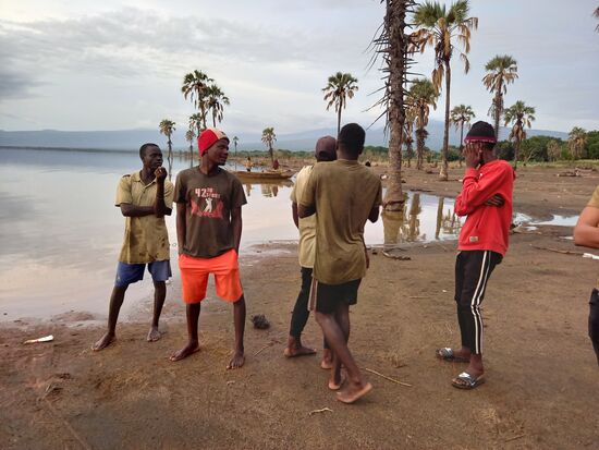Die Jungs amüsieren sich über unsere Foto Session.