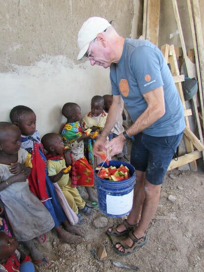 Beim Verteilen schaut man in viele hungrige Augen 