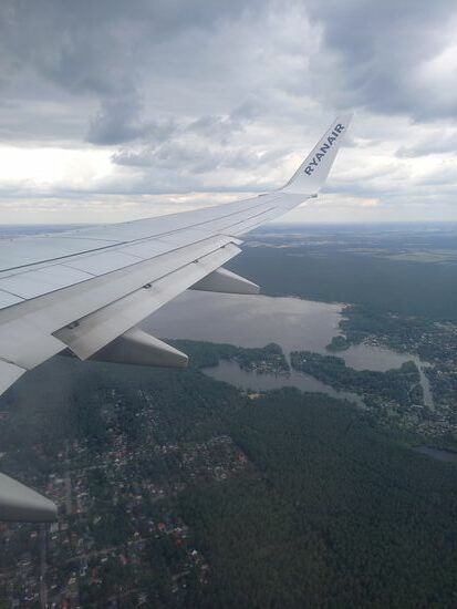 Landeanflug Berlin  - mein Zug war jedoch vor 20Minuten abgefahren.