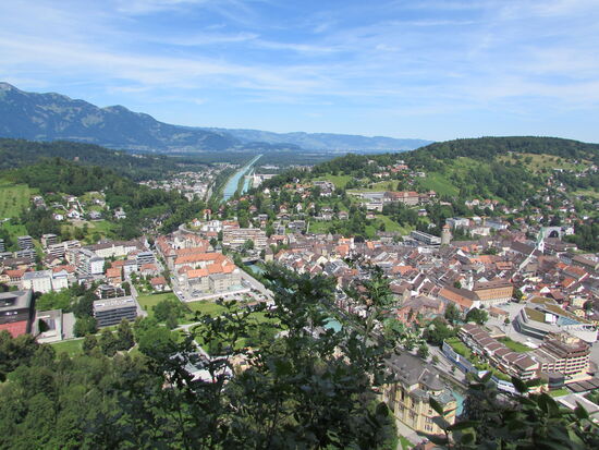 Frastanz liegt auf 510m Höhe und gehört zum Bezirk Feldkirch.