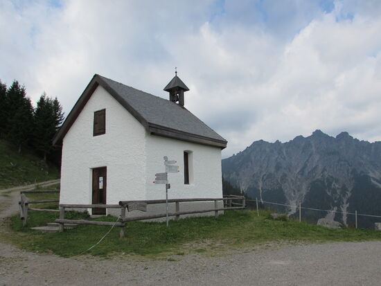 Direkt neben der Sennerei befindet sich diese kleine Kapelle, in der noch regelmäßig Gottesdienste abgehalten werden.
