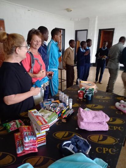 Da ist doch einiges an Hilfsgüter zusammen gekommen.