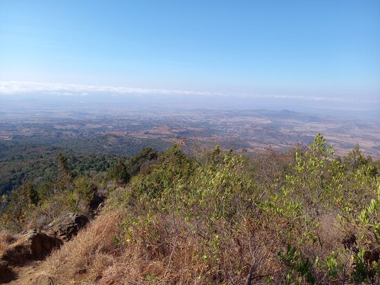 Mit jedem Schritt aufwärts wird die Aussicht ins Tal schöner.
