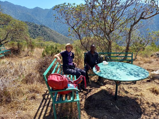 Ich weiß nicht warum, aber nun steht für mich fest, ich werde auf 3000m Höhe ankommen. Schließlich habe ich noch den ganzen Tag Zeit  