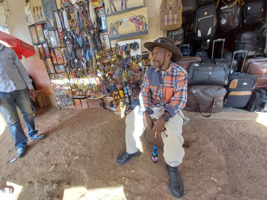 Mr JJ hat geduldig auf uns gewartet