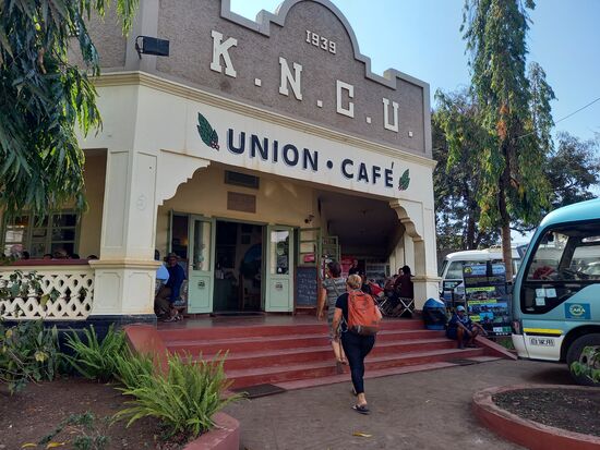 Ein Cafe im kolonialem Stil. Ein touristischer Hotspot. Der Kaffee war fantastisch und der Käsekuchen mit Heidelbeeren ein himmlischer Traum!