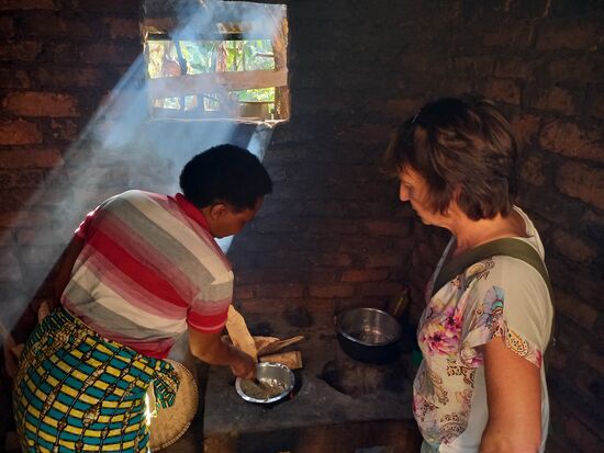 Anschließend werden die Bohnen geröstet.