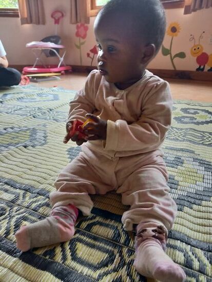 In der Krabbelgruppe sind es 12 Kinder. Bei den bis zu dreijährigen sind es dreizehn.