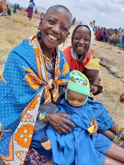 Trotz der harten Lebensumstände können Sie so strahlend sein.