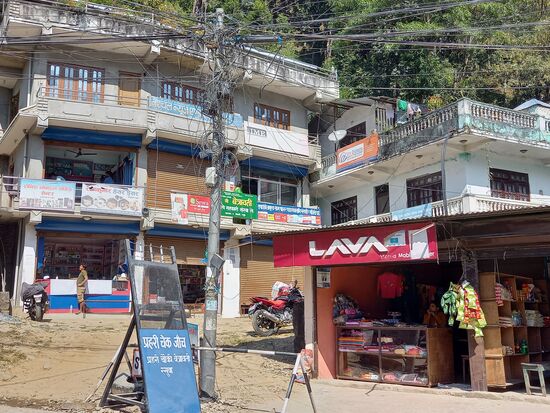 Ich nutze den Halt um zwei Straßenansichten im Foto festzuhalten.