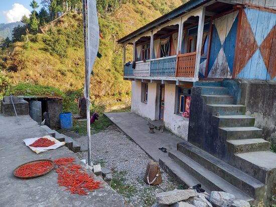 Nach so langer Fahrt vertreten wir uns noch ein wenig die Beine und fangen erste Eindrücke ein.