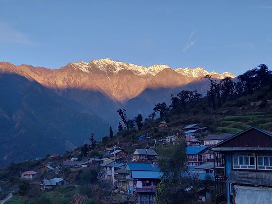 Guten Morgen in Tatopani