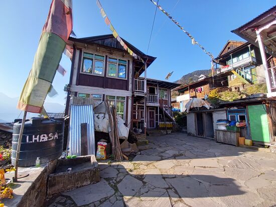 Unser Guesthouse für die nächste Nacht - wieder ohne Dusche und warmes Wasser - ist wie es ist. 
Aber wir freuen uns definitiv auf eine warme Dusche!