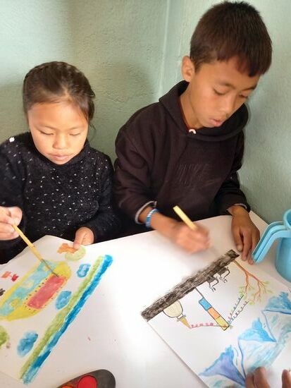 Kleine Künstler am Werk