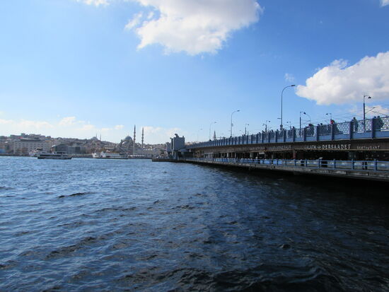 Es geht zurück über die Brücke
