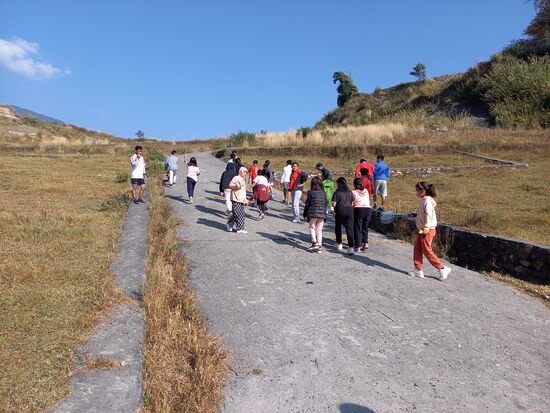 Unterwegs mit mehr als 30 Kinder