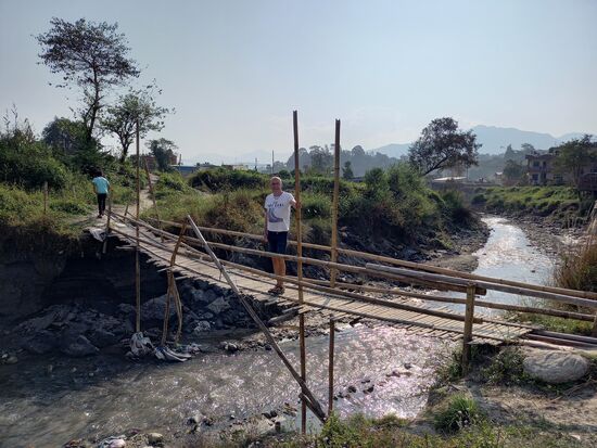 Brückenbau auf nepalesisch