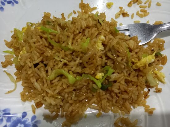 Nach getaner Arbeit, gibt es ein Reisgericht zum Abend.