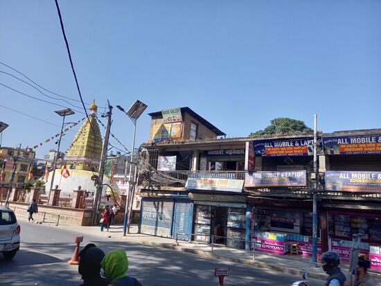 Straßenansichten entlang des Weges