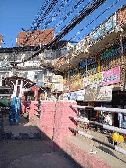 Häuserreihe am Bus Platz