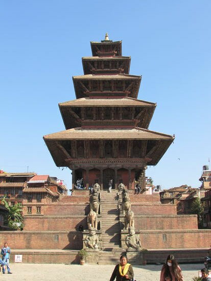 Weltweit gibt es nur noch wenige fünfstöckige Pagoden. Sie blieb vom letzten Erbeben 2015 fast verschont.