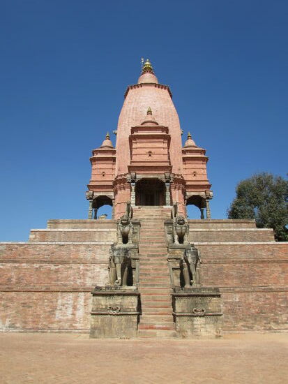 2018 war dieser Tempel noch völlig zerstört. Es ist so schön anzusehen, dass inzwischen vieles restauriert ist.