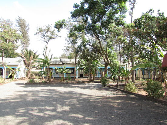 Die Anlage der Schule ist schön angelegt.