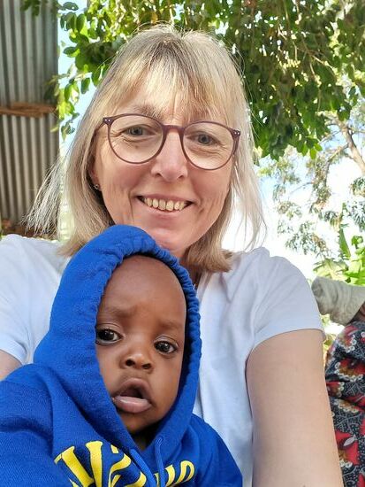 ... ich beschäftige mich mit diesem süßen Baby.