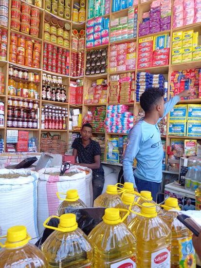 Babypulver bekommen wir hier.