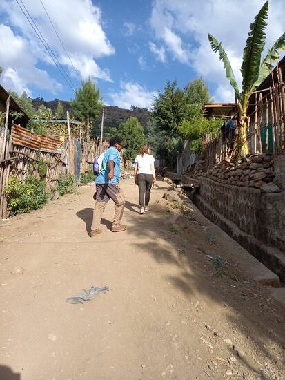 Die kleine Straße zum Waisenhaus