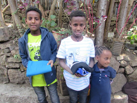 Kedou, Abeba und Beti