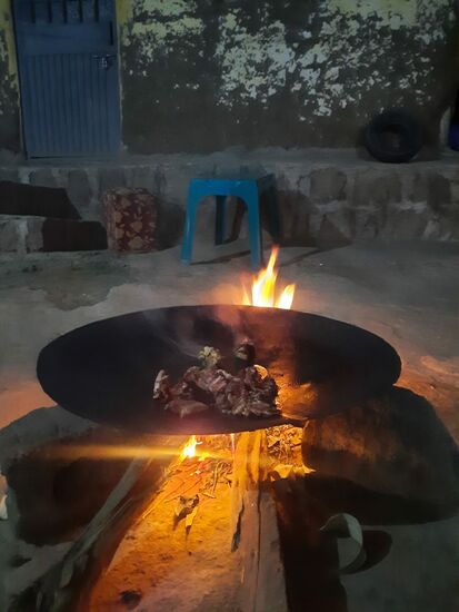 Am Abend sind wir im Guesthouse zum Essen eingeladen.