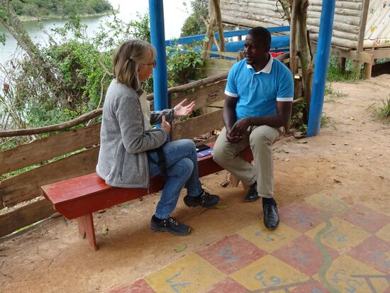 Wir tauschen uns aus.