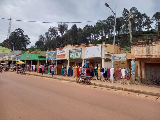 In den Straßen findet man unglaublich viele Schneidereien.