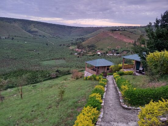Blick auf unsere überdachte Zeltunterkunft.