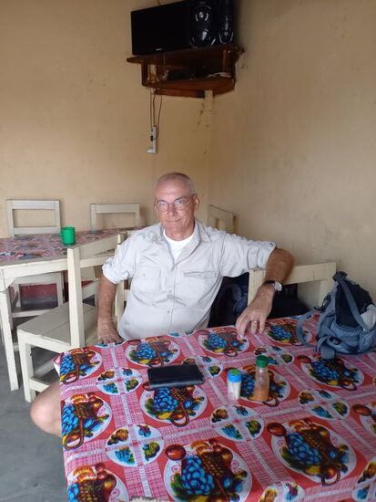 Eine Cola und ein Taxi bitte  