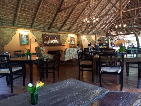 Die Lodges haben für das Stromproblem einen Generator.