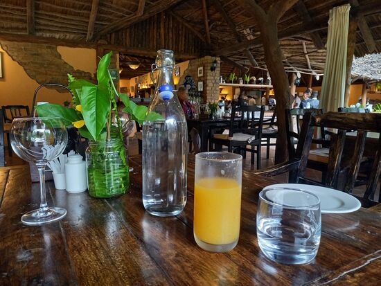 Aber der überdachte Bereich bietet ja auch schöne Plätze  