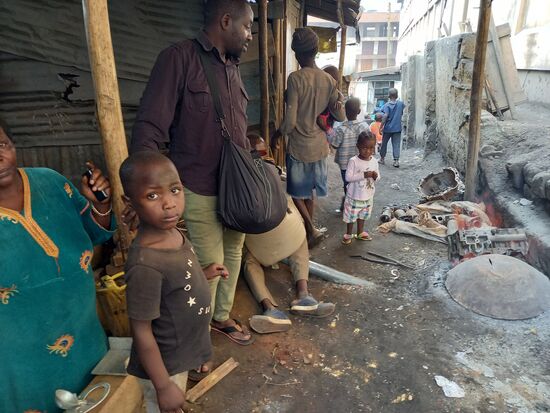 Hier stellt die Familie der Projektleiterin Töpfe, Felgen und andere Teile her.