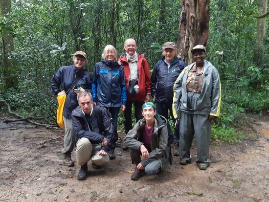 Am Ende der Tour machen wir noch ein Gruppenbild.  Ein Trekking Zertifikat bekommen wir auch noch ausgehändigt.